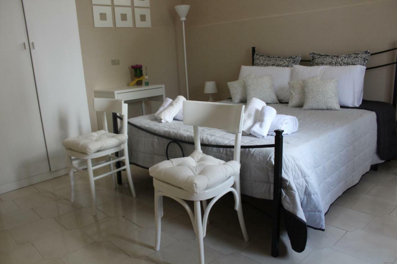 Domus Tua Bed & Breakfast Pietrelcina Eksteriør bilde